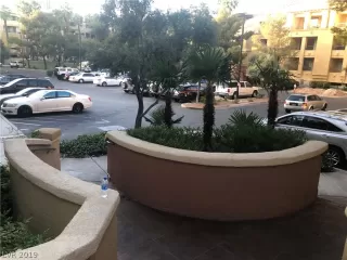 Photo #2: 2108299 Listing 