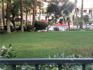 Photo #4: 2108299 Listing 