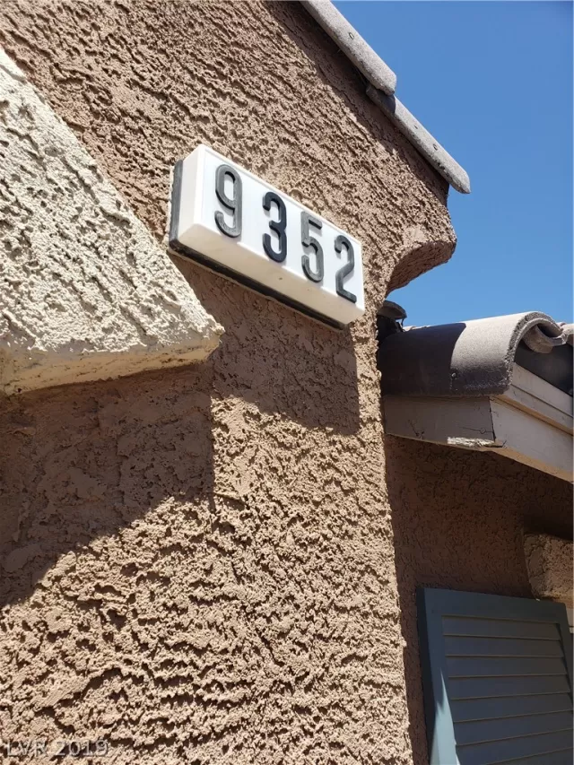 MLS: 2108334 Condo For Sale