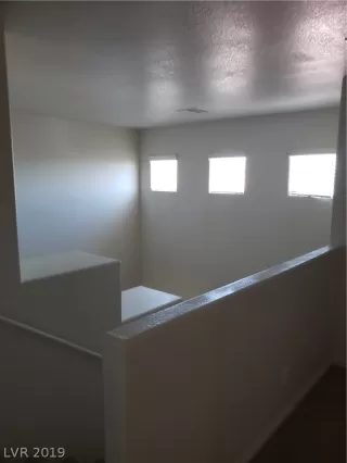 Photo #2: 2108334 Listing 