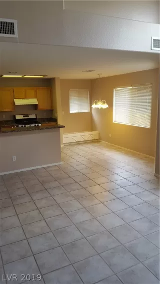 Photo #3: 2108350 Listing 
