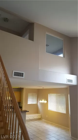 Photo #4: 2108350 Listing 