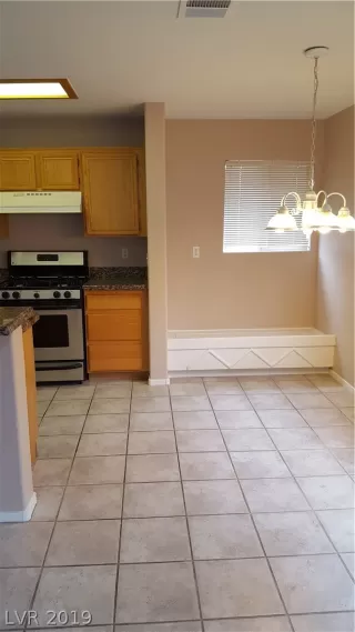 Photo #5: 2108350 Listing 