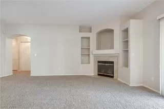 Photo #6: 2108363 Listing 