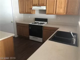 Photo #1: 2108366 Listing 