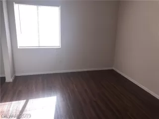 Photo #5: 2108366 Listing 