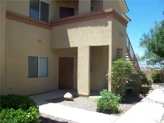 Photo #3: 2108399 Listing 