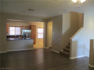 Photo #3: 2108426 Listing 