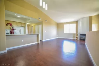 Photo #1: 2108462 Listing 