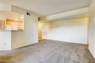 Photo #4: 2108544 Listing