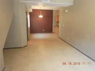 Photo #1: 2108551 Listing 