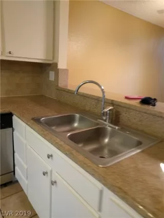 Photo #6: 2108560 Listing 