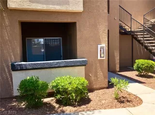 Photo #1: 2108597 Listing