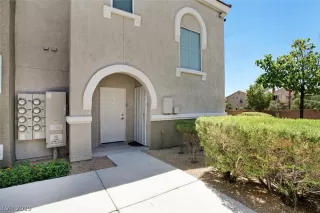 Photo #1: 2108602 Listing 