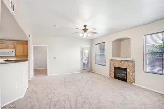 Photo #4: 2108602 Listing 