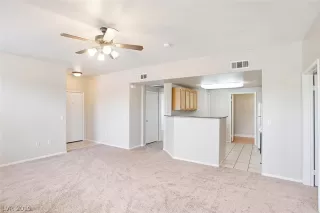 Photo #6: 2108602 Listing 