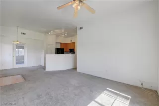 Photo #6: 2108606 Listing