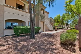 Photo #3: 2108651 Listing 