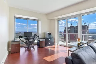 Photo #2: 2108668 Listing 