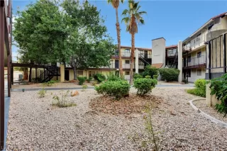 Photo #2: 2108672 Listing