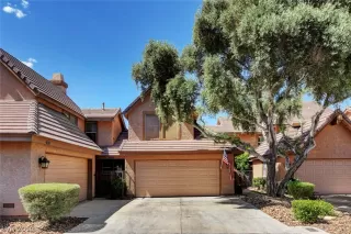 Photo #2: 2108741 Listing