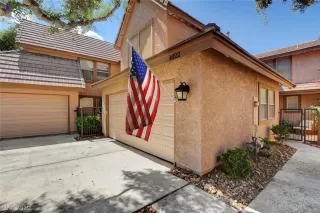 Photo #3: 2108741 Listing