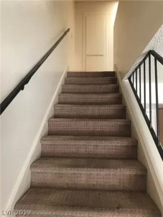 Photo #4: 2108768 Listing