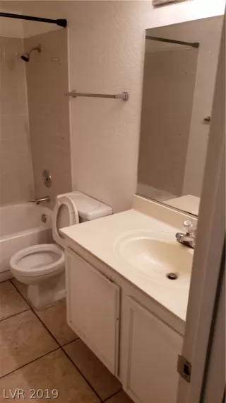 Photo #3: 2108785 Listing 