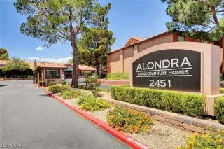 Photo #4: 2108802 Listing