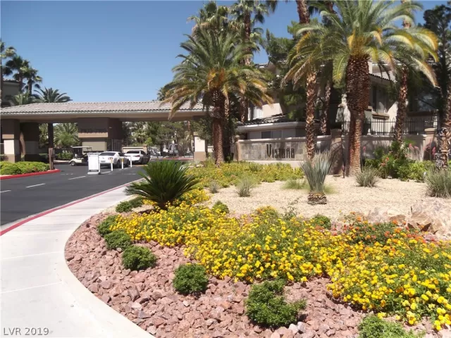 MLS: 2108862 Condo For Sale