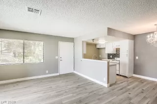 Photo #6: 2108893 Listing 