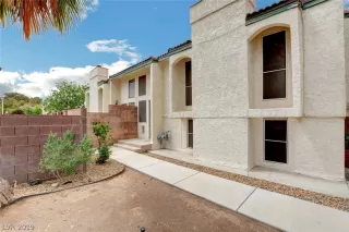 Photo #1: 2108924 Listing 