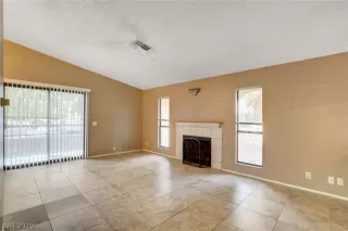 Photo #3: 2108924 Listing 