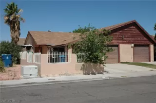 Photo #2: 2108971 Listing 