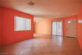 Photo #3: 2109004 Listing 