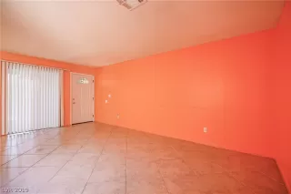 Photo #4: 2109004 Listing 