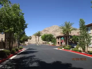 Photo #5: 2109010 Listing