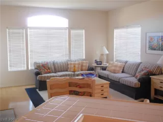 Photo #2: 2109034 Listing