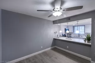 Photo #5: 2109042 Listing