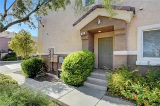 Photo #1: 2109044 Listing