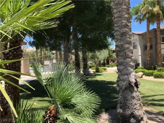 Photo #3: 2109127 Listing