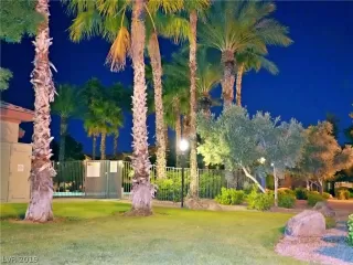 Photo #4: 2109127 Listing