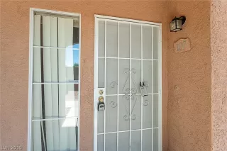 Photo #1: 2109167 Listing