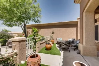 Photo #3: 2109169 Listing 