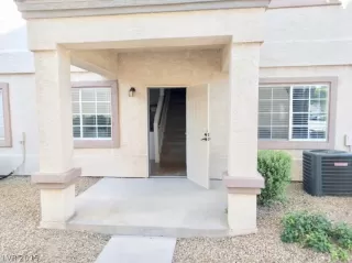 Photo #4: 2109195 Listing