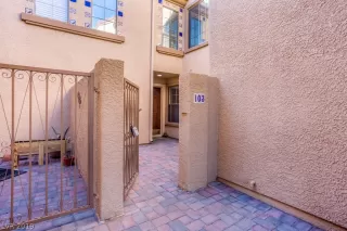 Photo #3: 2109216 Listing 