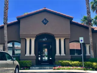 Photo #1: 2109319 Listing