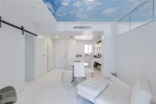 Photo #1: 2109327 Listing 