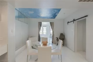 Photo #6: 2109327 Listing 