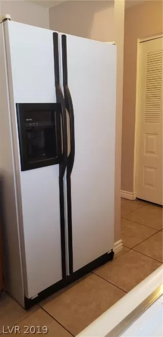 Photo #3: 2109414 Listing 